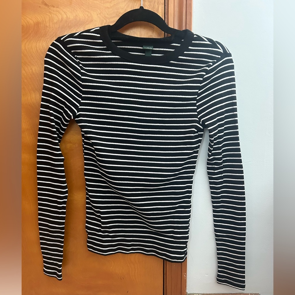 Wild Fable Black and White Striped Long Sleeve Top